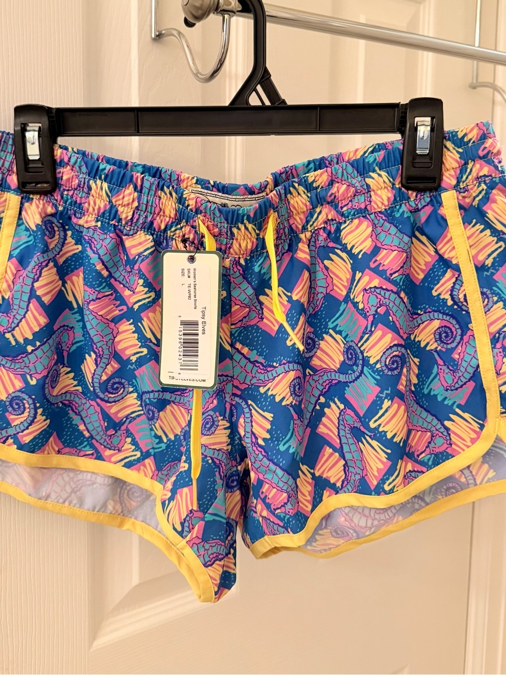 Tipsy Elves Women’s Seahorse Beach Shorts with Yellow Trim New w Tag
